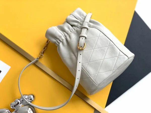 Replica YSL Fake Saint Laurent Le Maillon Hook Bucket Bag In White Lambskin 3