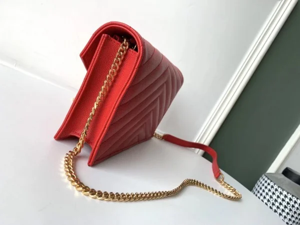 Replica YSL Fake Saint Laurent WOC Envelope Chain Wallet In Red Leather 3