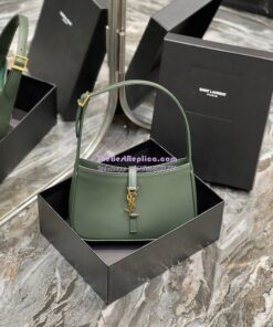 Replica YSL Saint Laurent Le 5 à 7 hobo bag in Vert Fonce calfskin Smooth leather